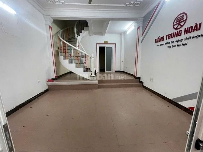 Nhà riêng ngõ phố minh khai, ngõ quỳnh diện tích 55m2x4t giá 15tr  có 