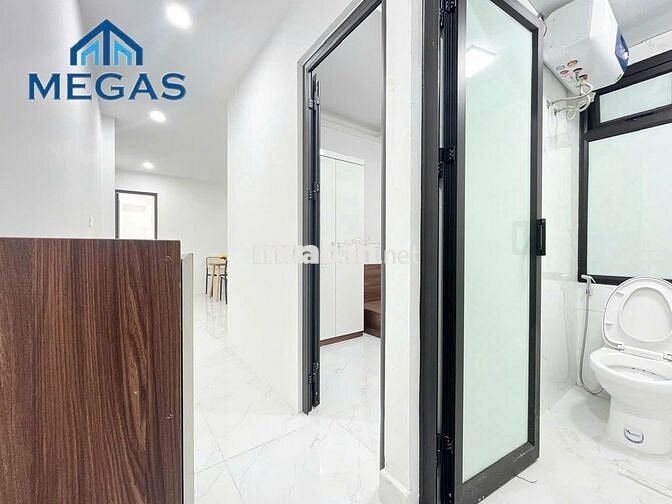 CHO THUÊ 2N1K BAN CÔNG SIÊU RỘNG NGAY PHẠM VĂN ĐỒNG, TP. GIAO LƯU