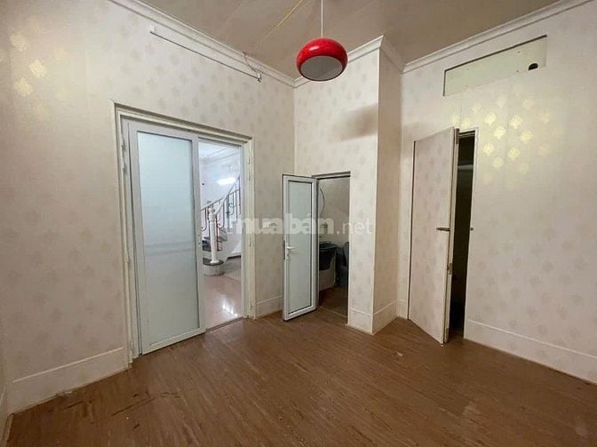 Nhà riêng ngõ phố minh khai, ngõ quỳnh diện tích 55m2x4t giá 15tr  có 