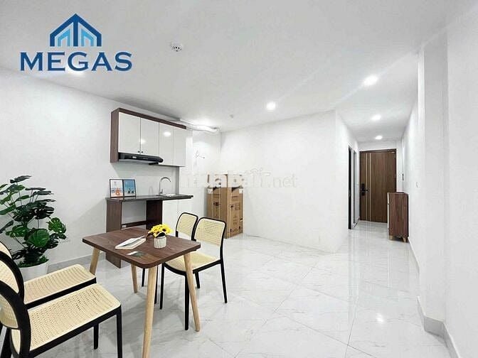 CHO THUÊ CĂN HỘ 2 NGỦ 1 KHÁCH BAN CÔNG LỚN NGAY THÀNH PHỐ GIAO LƯU