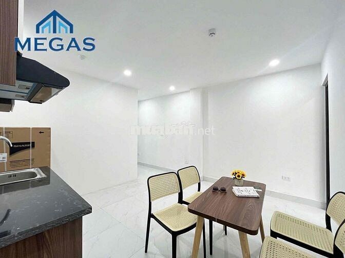 CHO THUÊ CĂN HỘ 2 NGỦ 1 KHÁCH BAN CÔNG LỚN NGAY THÀNH PHỐ GIAO LƯU