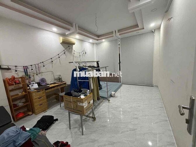 CHO THUÊ NHÀ TÂN QUY ĐÔNG 4PN FULL NỘI THẤT