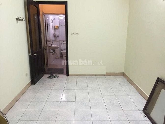 Nhà riêng ngõ phố minh khai gần đầu bạch mai dt30m2x4t giá 10tr 