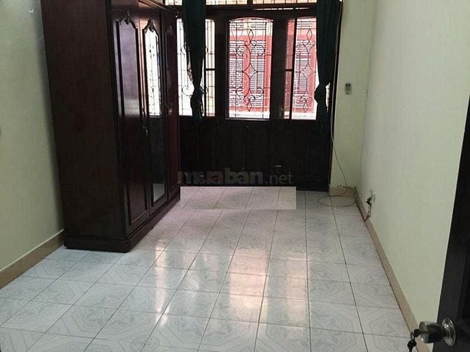 Nhà riêng ngõ phố minh khai gần đầu bạch mai dt30m2x4t giá 10tr 