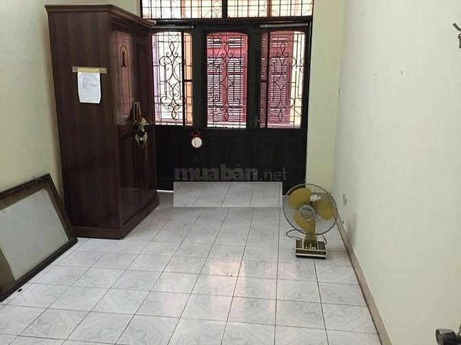 Nhà riêng ngõ phố minh khai gần đầu bạch mai dt30m2x4t giá 10tr 