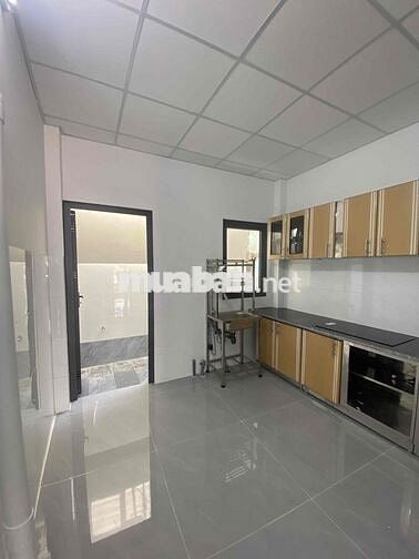 Mặt tiền PHAN VĂN HỚN, nhà mới xây, tiện kinh doanh, văn phòng