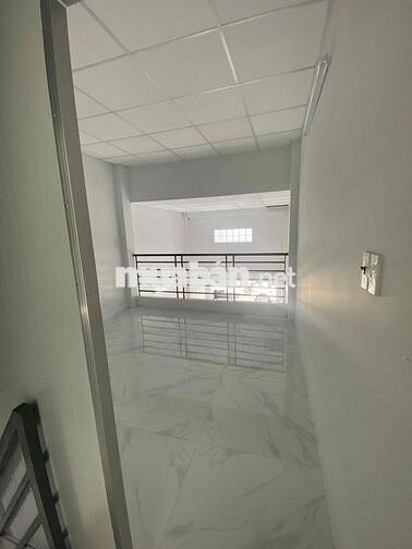 Mặt tiền PHAN VĂN HỚN, nhà mới xây, tiện kinh doanh, văn phòng