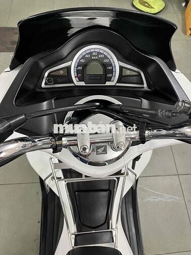 Honda PCX 125i Tự động Trắng