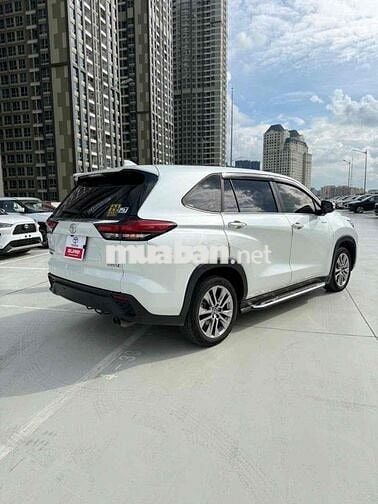Toyota Innova Cross Hybrid 2023 Trắng Hybrid