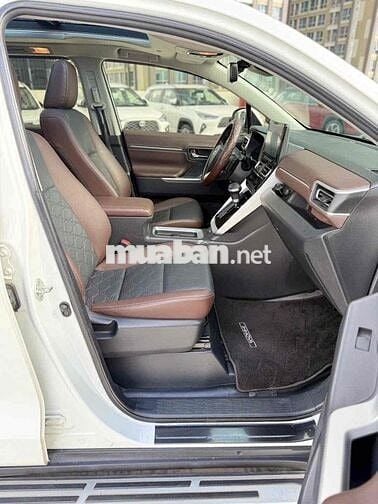 Toyota Innova Cross Hybrid 2023 Trắng Hybrid