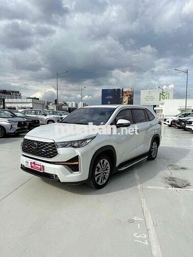 Toyota Innova Cross Hybrid 2023 Trắng Hybrid