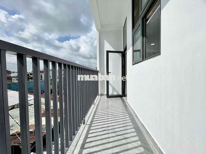 CHO THUÊ Duplex Ban Công Mới Xây, Full Nội Thất, Gần Huflit Hóc Môn
