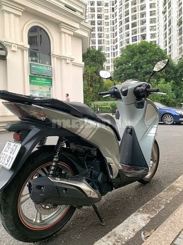 Bán xe SHi 150cc Việt Nam, SX 2017, mới 95%, màu trắng