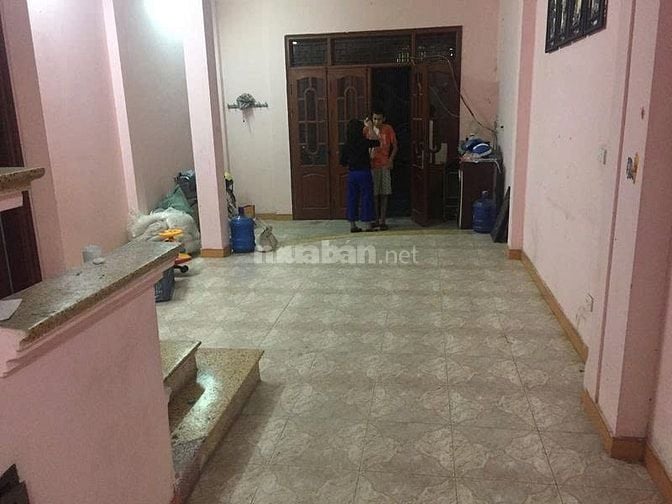 Nhà riêng ngõ 663 trương định gần nam đô dt60m2x3t giá 8tr 