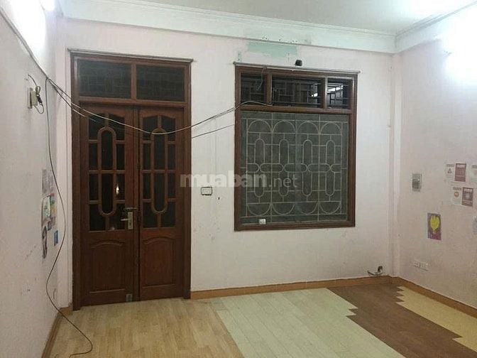 Nhà riêng ngõ 663 trương định gần nam đô dt60m2x3t giá 8tr 