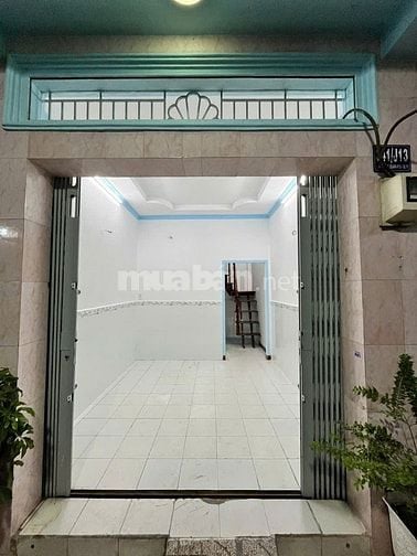 Bán nhà hẻm xe hơi Lạc Long Quân Quận 11, 3x6m, trệt, 3 lầu đúc, 3PN