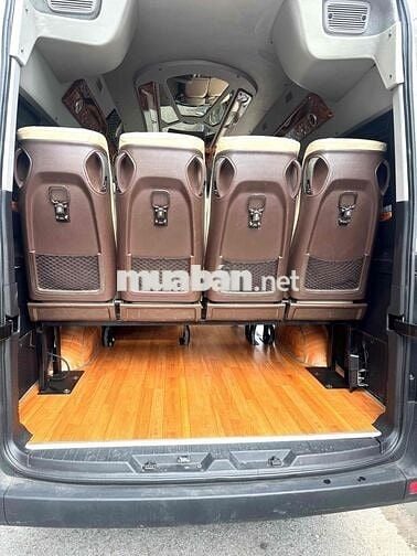 Hyundai Solati Limousine 2019 Trắng 16 chỗ