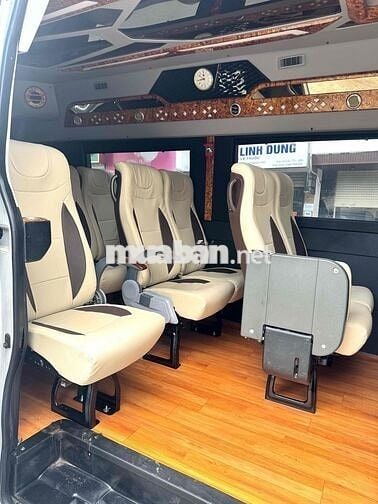 Hyundai Solati Limousine 2019 Trắng 16 chỗ