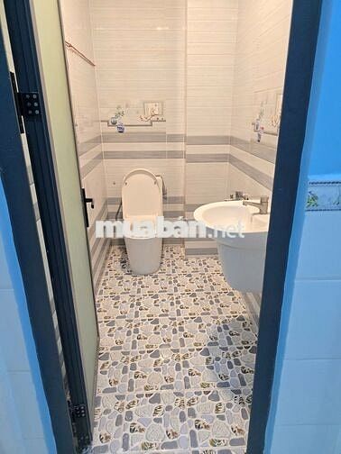 Cho thuê căn nhà hẻm đường Hậu Giang
