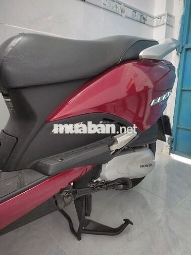 Honda Lead 2011 Đỏ