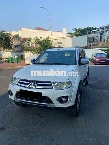 Mitsubishi Pajero Sport 2016 2 cầu. máy xăng
