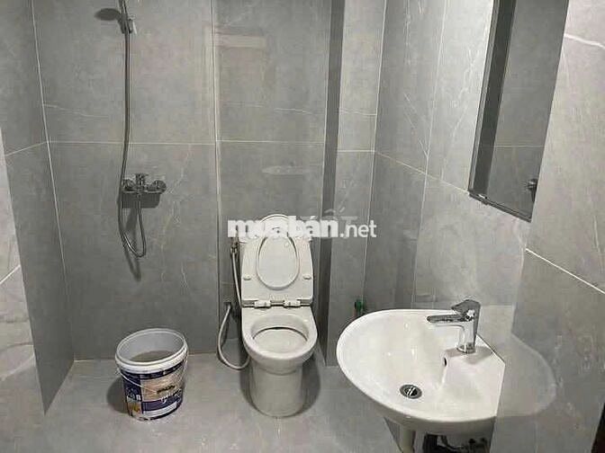 Cho thuê nhà riêng phố Hàng Chuối - 45m2 -3 ngủ