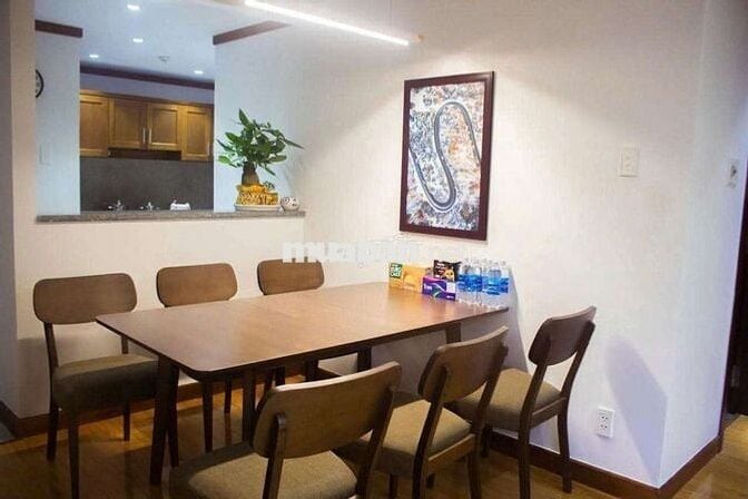 Căn hộ 2PN 94m2 full nội thất, tầng 32 view biển, ngay trung tâm ĐN