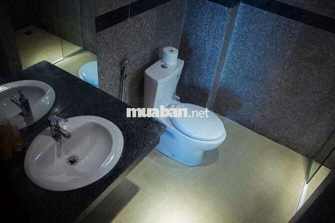 Căn hộ 2PN 94m2 full nội thất, tầng 32 view biển, ngay trung tâm ĐN