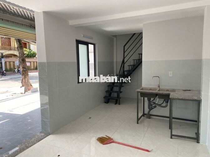 ✅ NHÀ MỚI 100% !  NHÀ MẶT TIỀN, CÓ THỂ Ở GIA ĐÌNH + KINH DOANH TỰ DO