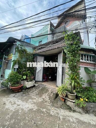 Cần bán nhà 2 mặt tiền hẽm xe hơi ( quốc lộ 50) gần cầu ông thìn
