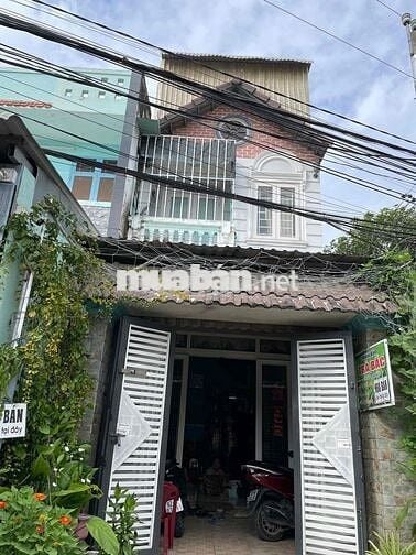 Cần bán nhà 2 mặt tiền hẽm xe hơi ( quốc lộ 50) gần cầu ông thìn