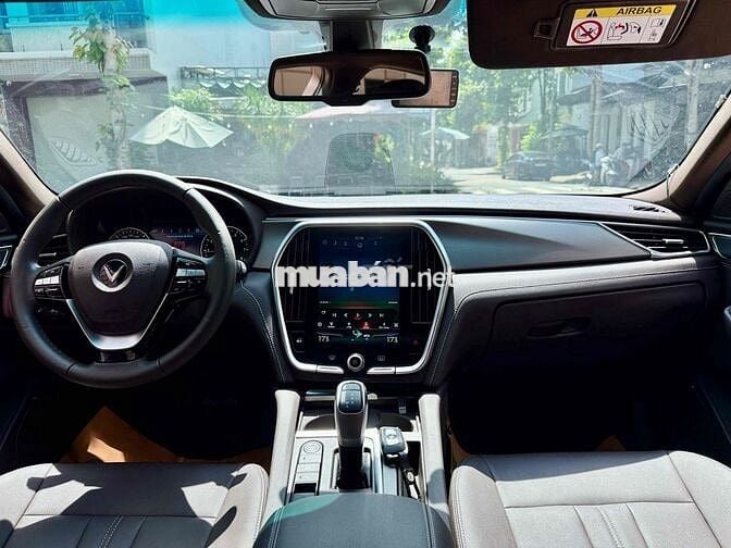 VinFast Lux A2.0 Base 2022 Trắng Tự động