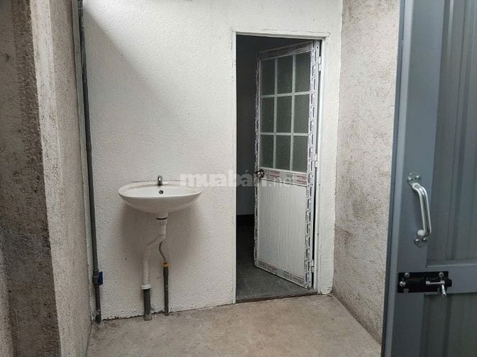Cho thê nhà nguyên căn 90m2 đường Lê Thánh Tôn - Liên Nghĩa