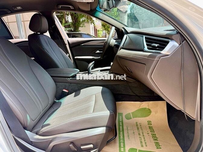 VinFast Lux A2.0 Base 2022 Trắng Tự động