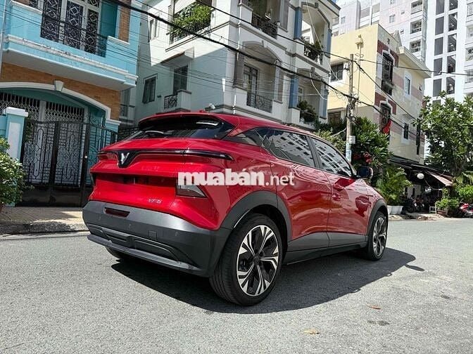 Vinfast VF6 Plus Sản xuất 2025 Đỏ xe pin mua