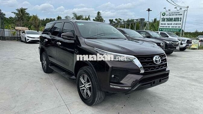Toyota Fortuner 2022 2.4L 4x2 AT dầu tự động