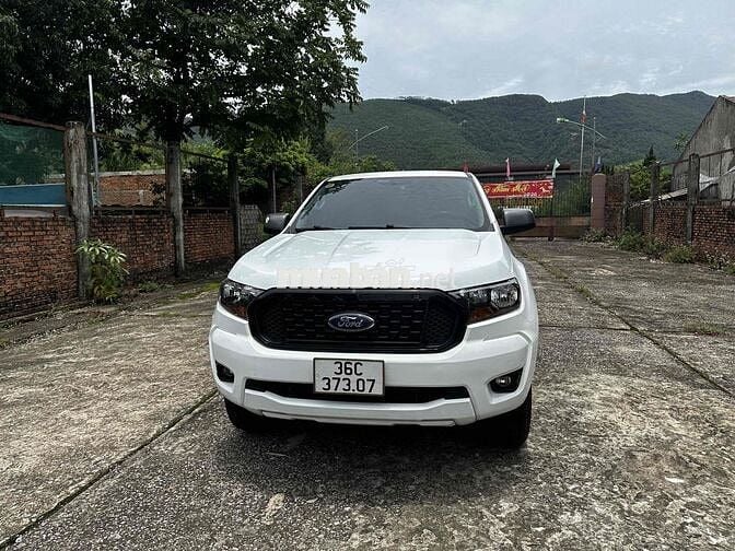 Ford Ranger XLS 2021 1 cầu Tự động Trắng