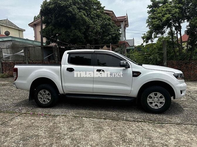 Ford Ranger XLS 2021 1 cầu Tự động Trắng