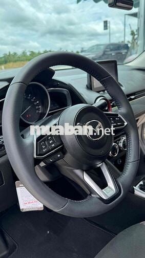 Mazda Mazda 2 Sedan 1.5 Luxury 2025 Trắng