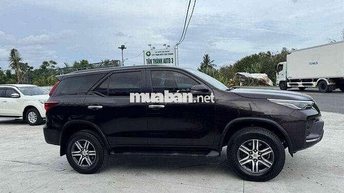 Toyota Fortuner 2022 2.4L 4x2 AT dầu tự động