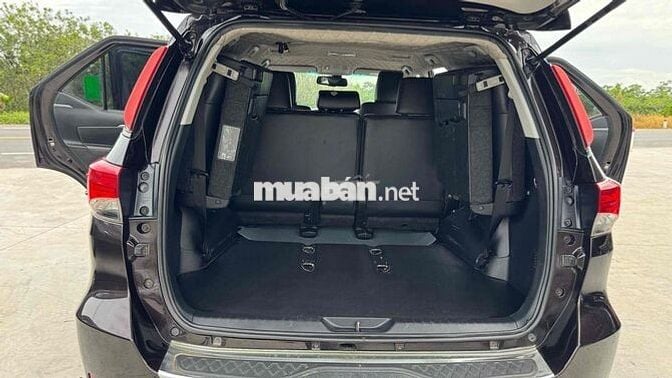 Toyota Fortuner 2022 2.4L 4x2 AT dầu tự động