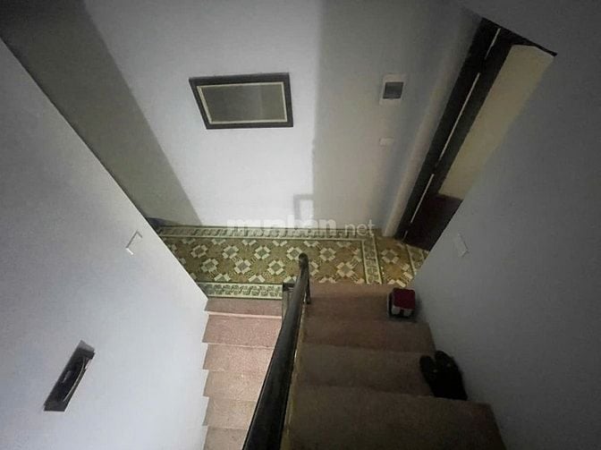 Ngõ 274, đường Trương Định, diện tích 55m2x3t va 20m2 sân trước sau, 1