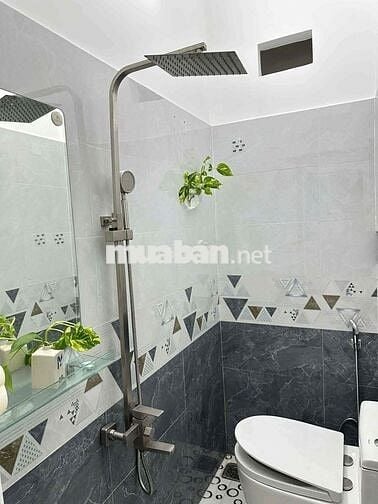 Nhà Bình Tân - Giáp Lê Văn Quới- Full NT- Sát Mặt tiền
