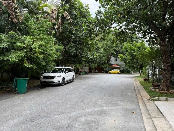 Hàng ngộp 25% ! Biệt thự compound 500m2 Nguyễn Văn Hưởng Giá 115 Ty