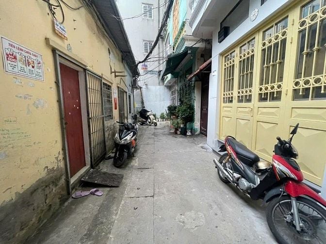 Ngách 30 ngõ 176 Trương định - Diện tích 38m2 ,Xây 3.5 tầng, 11 triệu.