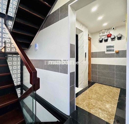 STUDIO FULL NỘI THẤT - THANG MÁY