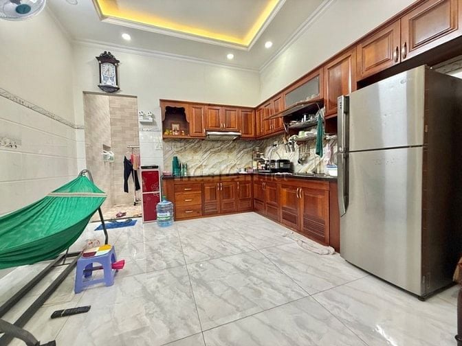 Bán nhà bên sông Phạm Văn Đồng giáp Bình Thạnh, 73m2, 3 tầng 4PN, 9 tỷ
