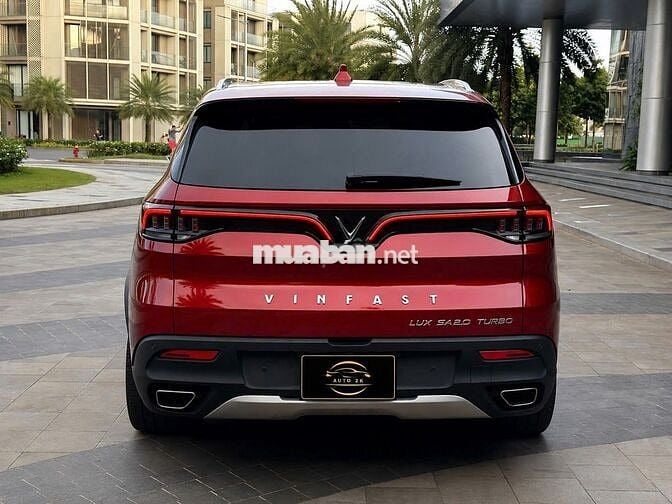  Vinfast Lux SA 2021 Premium 4x4 chỉ có 639 triệu