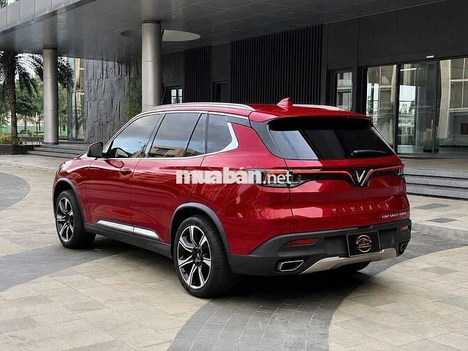  Vinfast Lux SA 2021 Premium 4x4 chỉ có 639 triệu