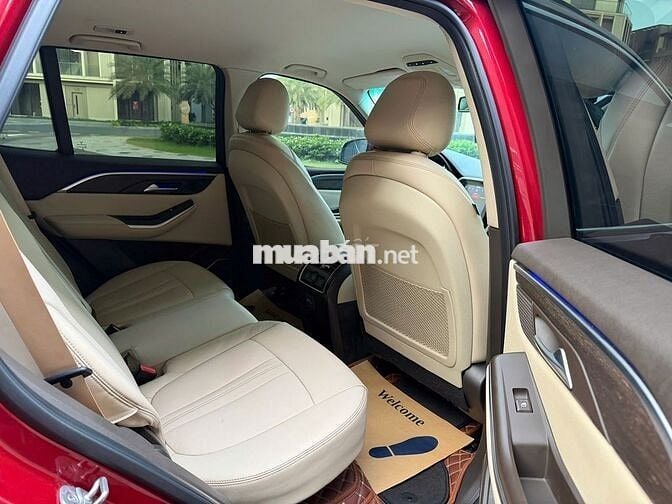  Vinfast Lux SA 2021 Premium 4x4 chỉ có 639 triệu